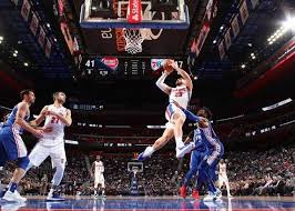 黄蜂险胜热火进东八争夺战!鲍尔30+10完成救赎